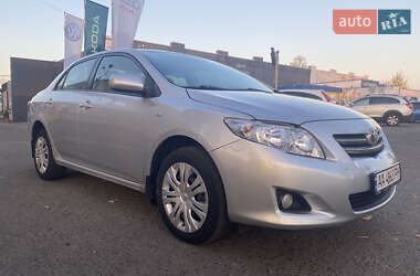 Седан Toyota Corolla 2008 в Киеве