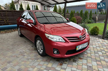 Седан Toyota Corolla 2010 в Києві