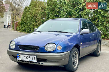 Лифтбек Toyota Corolla 1997 в Кропивницком