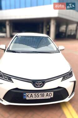 Седан Toyota Corolla 2020 в Киеве