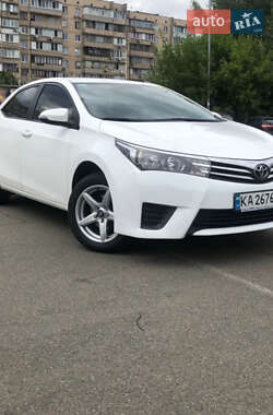 Седан Toyota Corolla 2014 в Києві