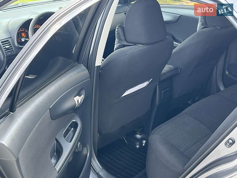 Седан Toyota Corolla 2008 в Херсоні