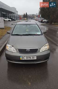 Седан Toyota Corolla 2005 в Львове