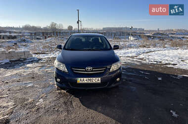 Седан Toyota Corolla 2008 в Києві