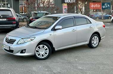 Седан Toyota Corolla 2008 в Киеве