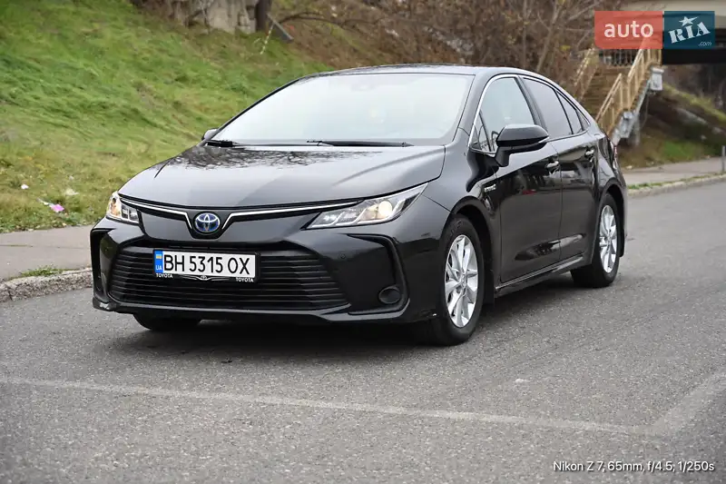 Седан Toyota Corolla 2020 в 