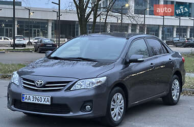 Седан Toyota Corolla 2012 в Дніпрі