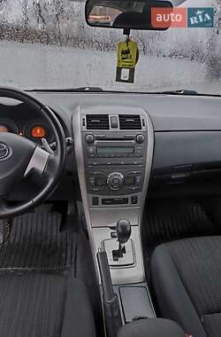 Седан Toyota Corolla 2008 в Житомирі