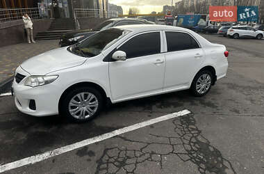 Седан Toyota Corolla 2011 в Одесі