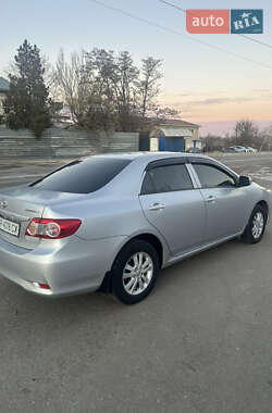 Седан Toyota Corolla 2010 в Вільнянську