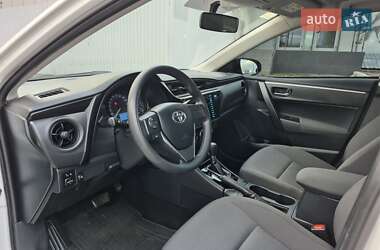 Седан Toyota Corolla 2017 в Києві