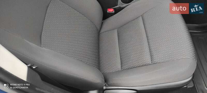 Седан Toyota Corolla 2018 в Киеве
