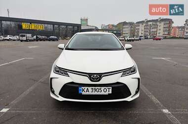 Седан Toyota Corolla 2020 в Києві