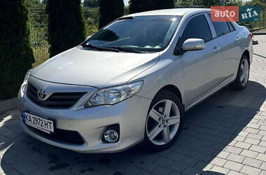 Седан Toyota Corolla 2011 в Самборе