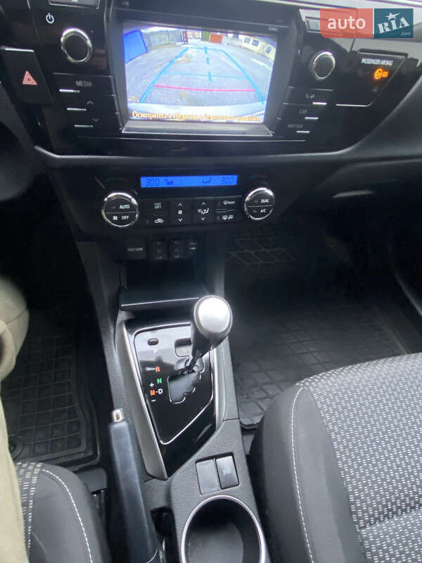 Седан Toyota Corolla 2014 в Чернигове фото 2 Седан Toyota Corolla 2014 в Чернигове