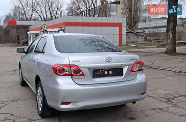 Седан Toyota Corolla 2011 в Желтых Водах