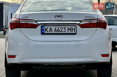 Седан Toyota Corolla 2014 в Житомире