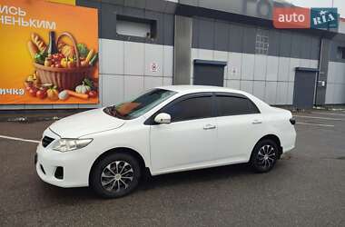 Седан Toyota Corolla 2012 в Львові