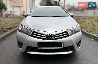 Седан Toyota Corolla 2013 в Дніпрі