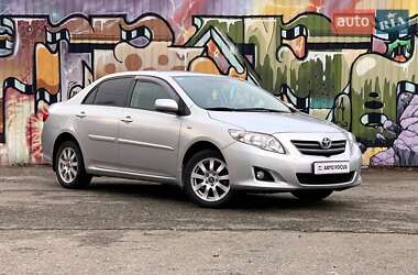 Седан Toyota Corolla 2008 в Києві