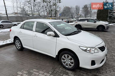 Седан Toyota Corolla 2012 в 