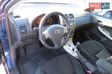 Седан Toyota Corolla 2008 в Кропивницком