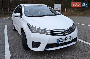 Седан Toyota Corolla 2016 в Харкові