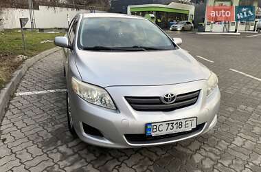 Седан Toyota Corolla 2008 в Львове