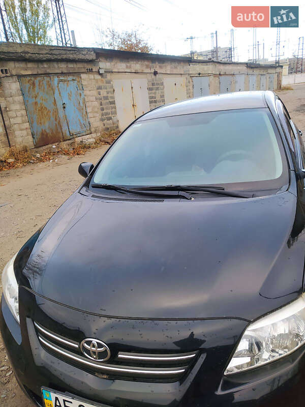 Седан Toyota Corolla 2008 в Дніпрі