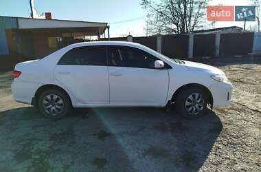 Седан Toyota Corolla 2010 в Кривому Розі