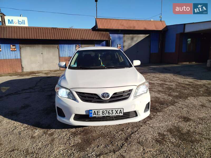 Седан Toyota Corolla 2010 в Кривому Розі