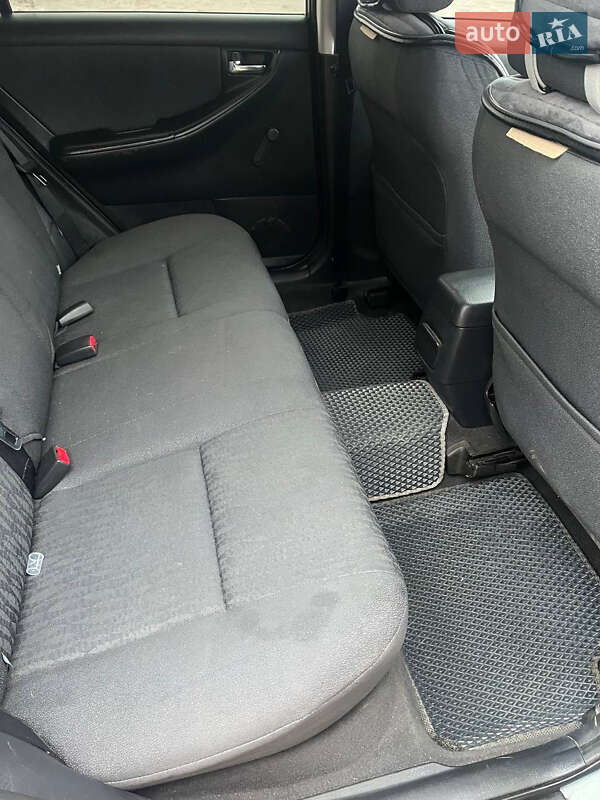 Универсал Toyota Corolla 2003 в Вашковцах