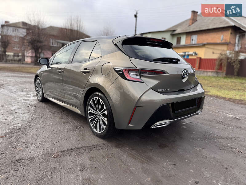 Хетчбек Toyota Corolla 2020 в Кам'янському