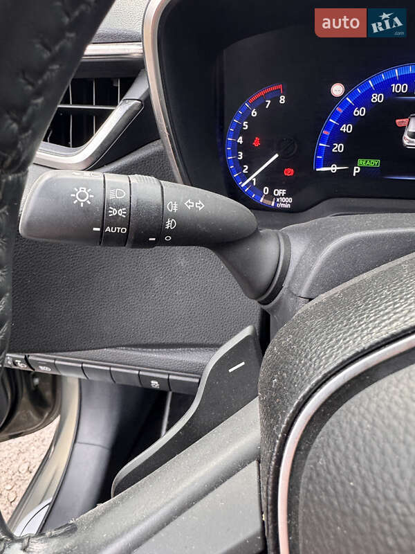 Хетчбек Toyota Corolla 2020 в Кам'янському