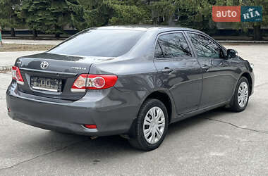 Седан Toyota Corolla 2011 в Днепре