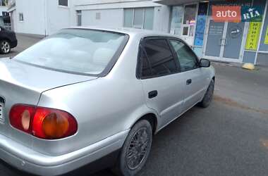 Седан Toyota Corolla 1998 в Києві