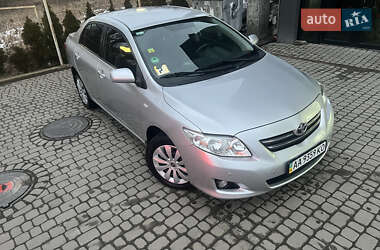 Седан Toyota Corolla 2008 в Львові