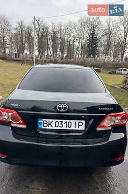 Седан Toyota Corolla 2010 в Володимирці