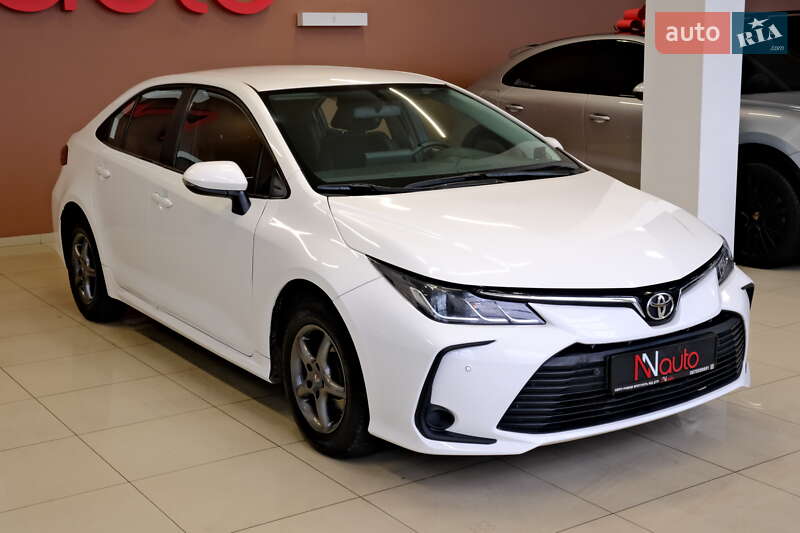 Седан Toyota Corolla 2021 в Одессе