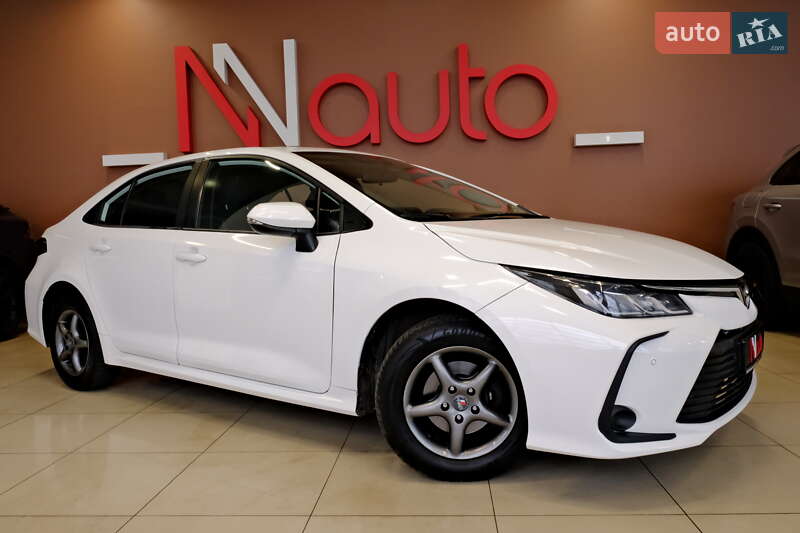 Седан Toyota Corolla 2021 в Одессе