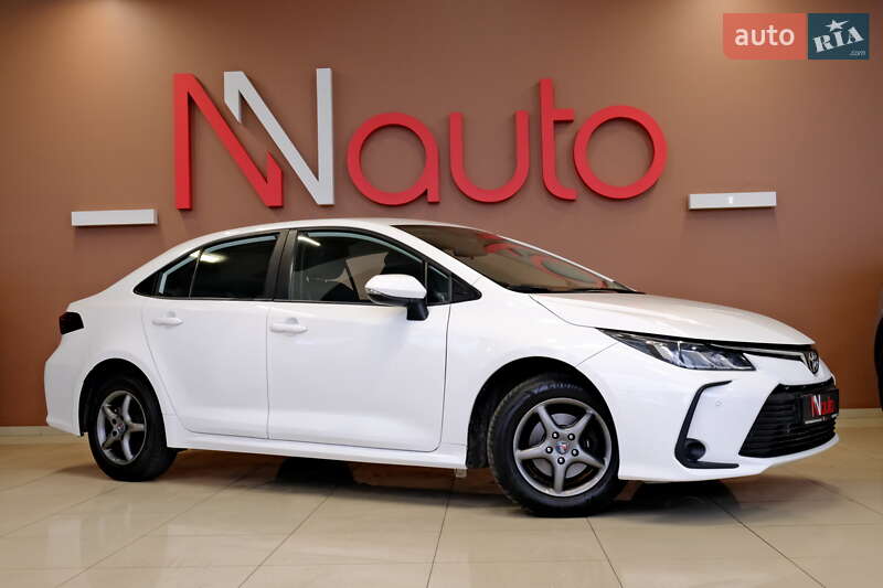 Седан Toyota Corolla 2021 в Одессе