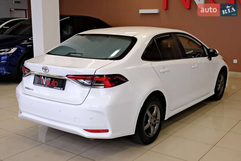 Седан Toyota Corolla 2021 в Одессе