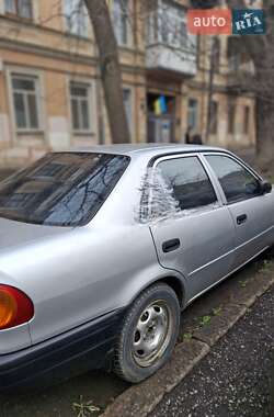 Седан Toyota Corolla 1999 в Одессе