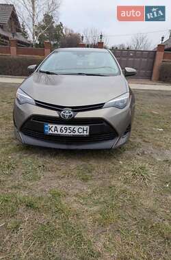 Седан Toyota Corolla 2017 в Києві