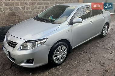 Седан Toyota Corolla 2008 в Кривому Розі