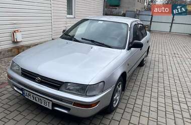 Седан Toyota Corolla 1997 в Олевську