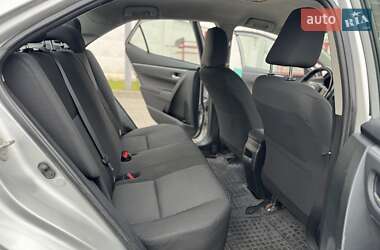 Седан Toyota Corolla 2014 в 