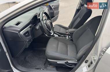 Седан Toyota Corolla 2014 в 