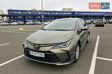 Седан Toyota Corolla 2021 в Києві