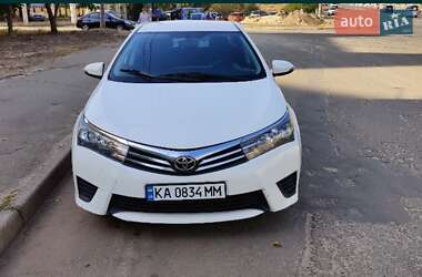 Седан Toyota Corolla 2013 в Києві